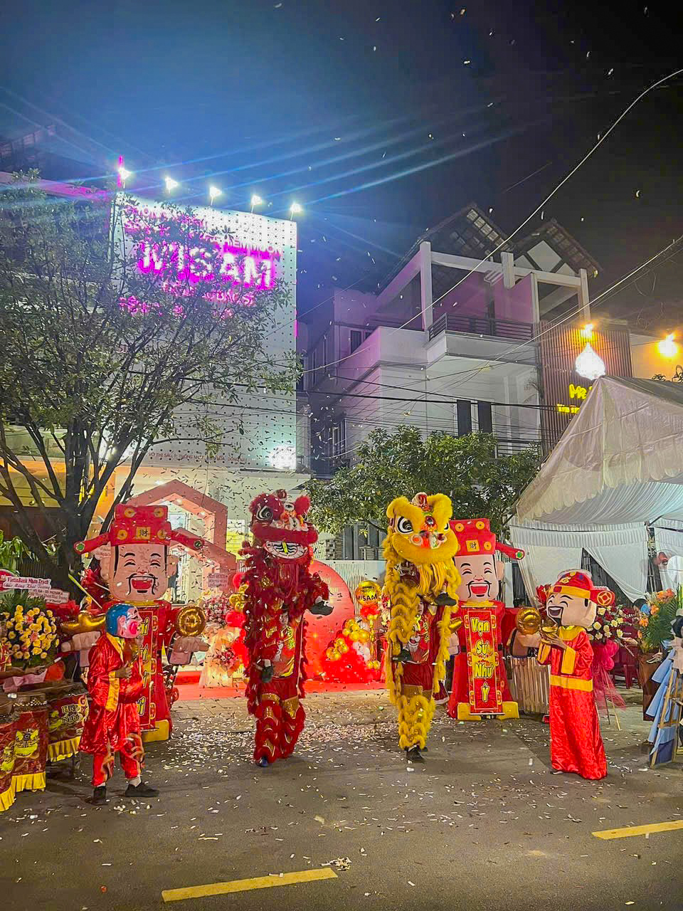 Thuê múa lân giá tốt tại tp hcm